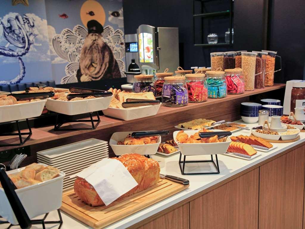 宜必思时尚历史圣马洛中心酒店 餐厅 照片